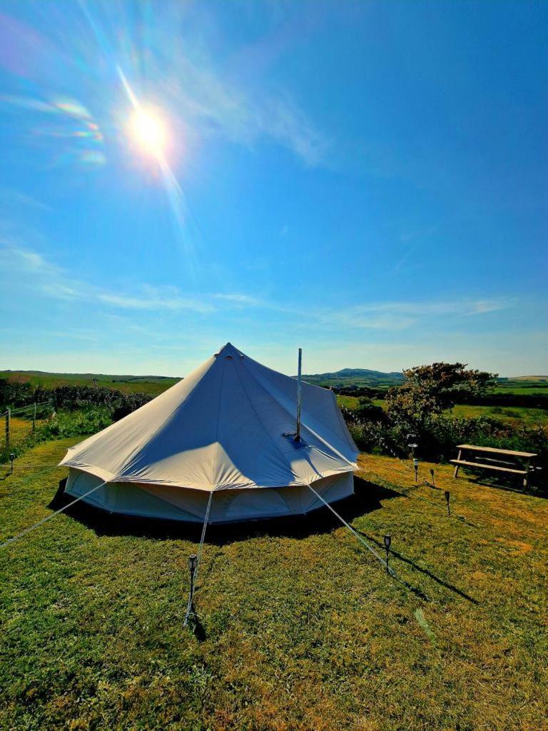 Beautiful 1-Bed Bell Tent In Holyhead Buitenkant foto