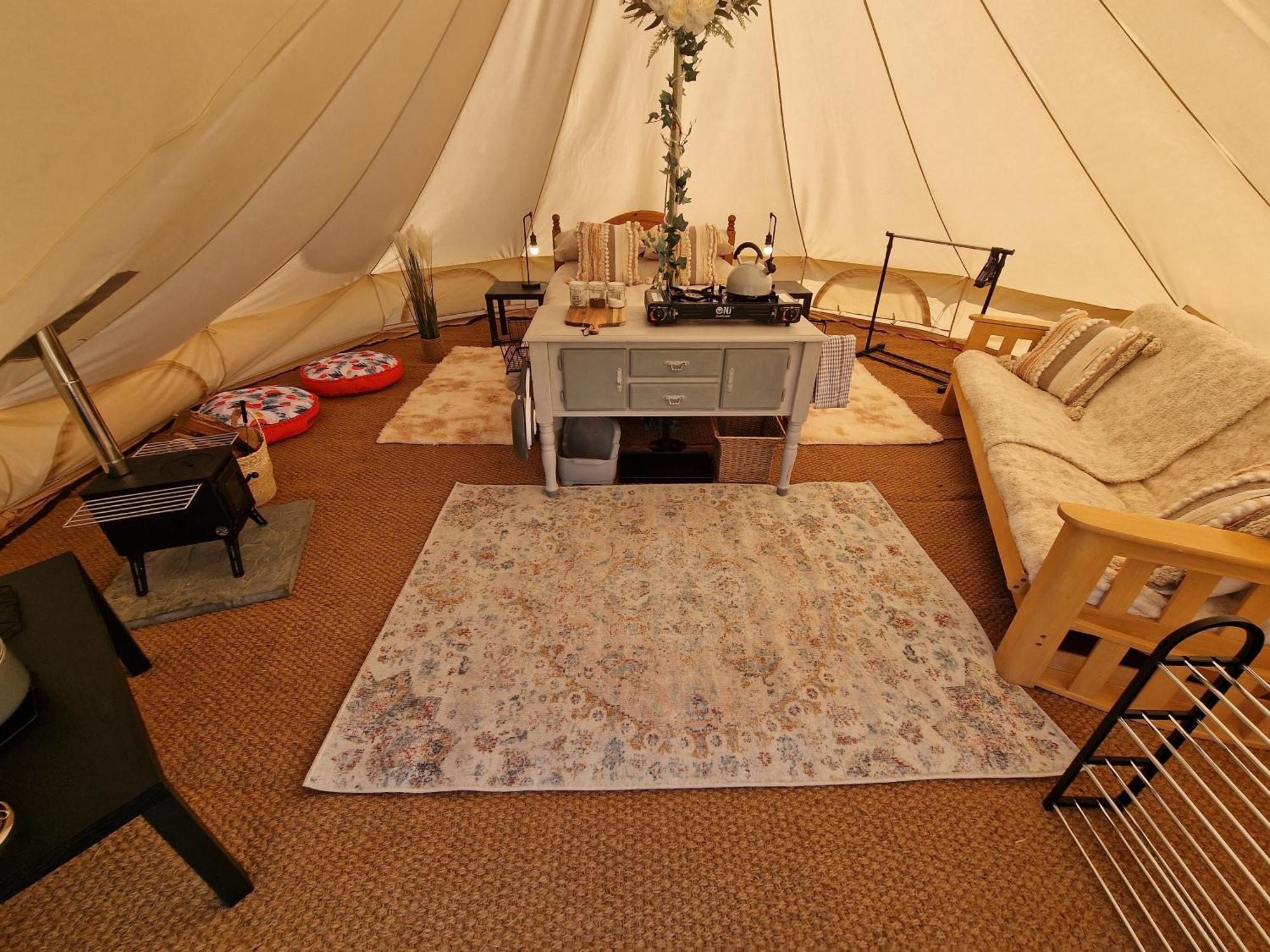 Beautiful 1-Bed Bell Tent In Holyhead Buitenkant foto